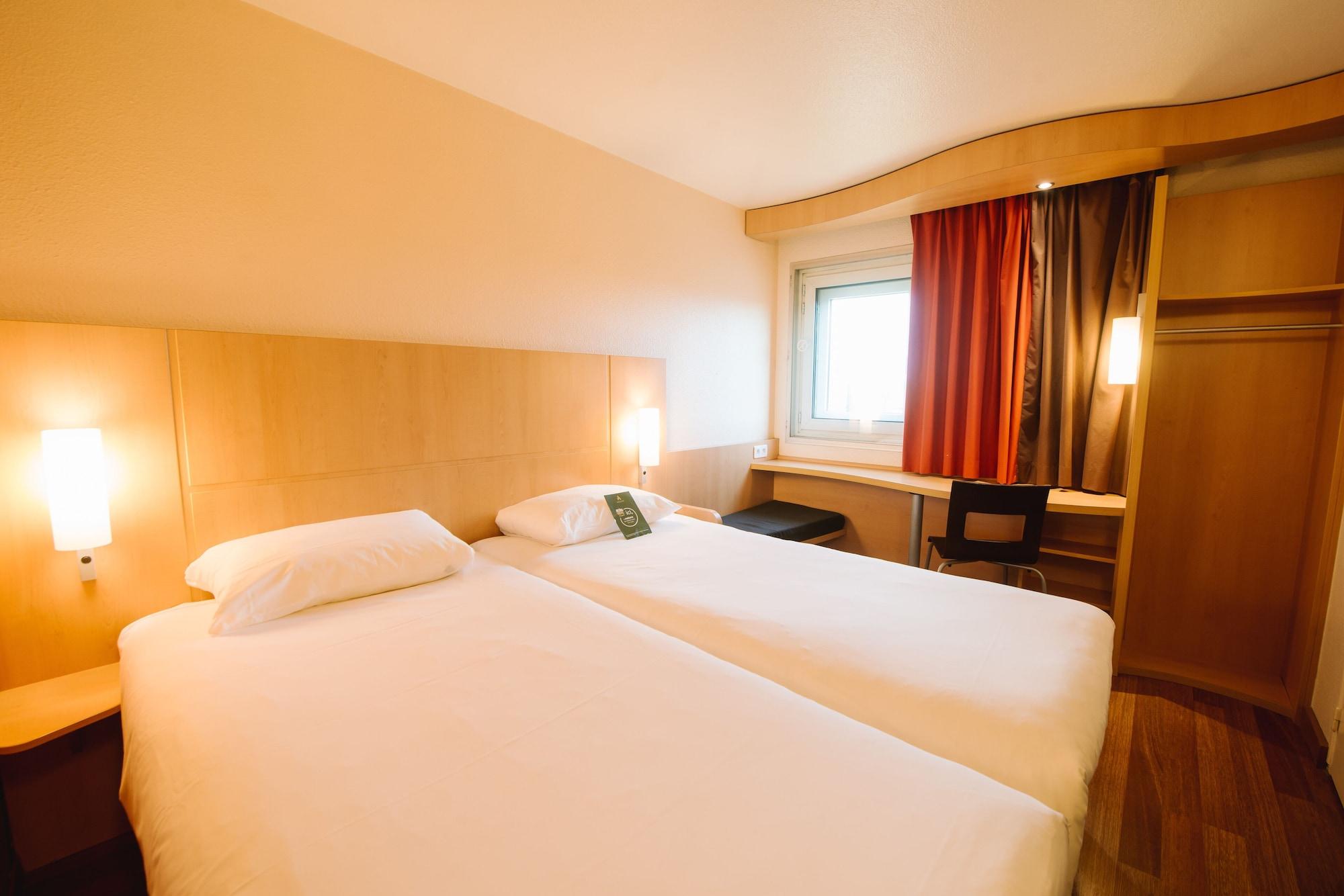 Ibis Avignon Centre Gare Hotel Екстериор снимка